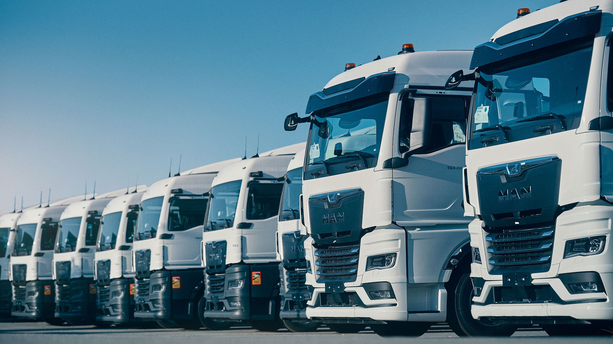 20260519 MAN TRUCKS PARKED 0263